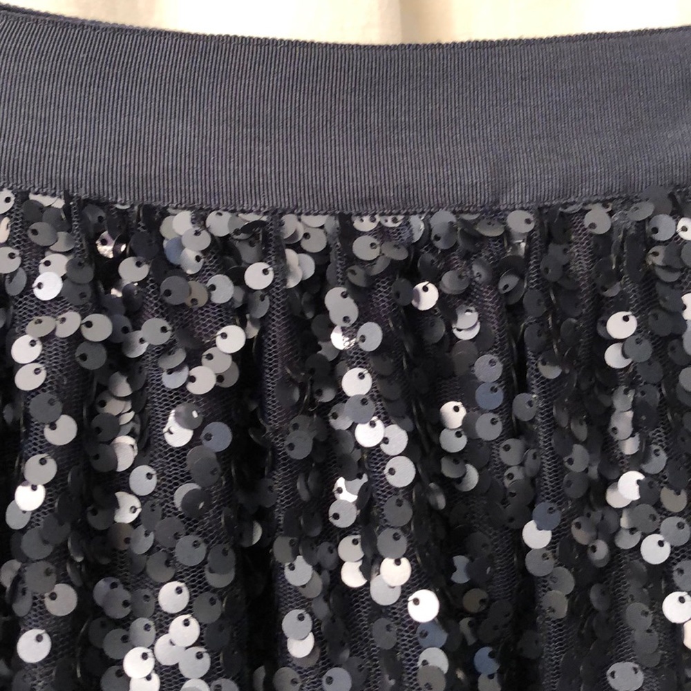 Tommy Hilfiger navy blue sequin skirt - Picture 2 of 4